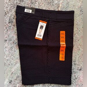 Hillary Radley Bike shorts black with dots